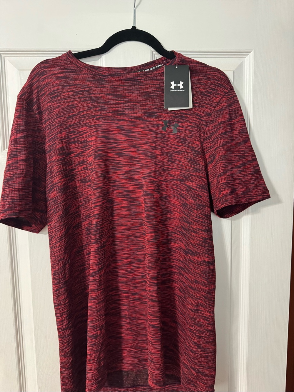 Under Armour Men’s Heathered Red Short Sleeve Performance Tee